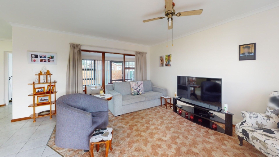2 Bedroom Property for Sale in Sherwood Eastern Cape